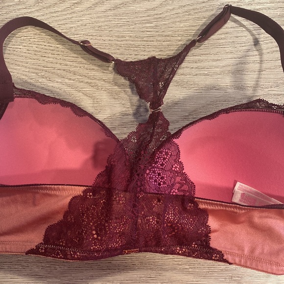 Victoria’s Secret “PINK” Bra - Picture 3 of 4